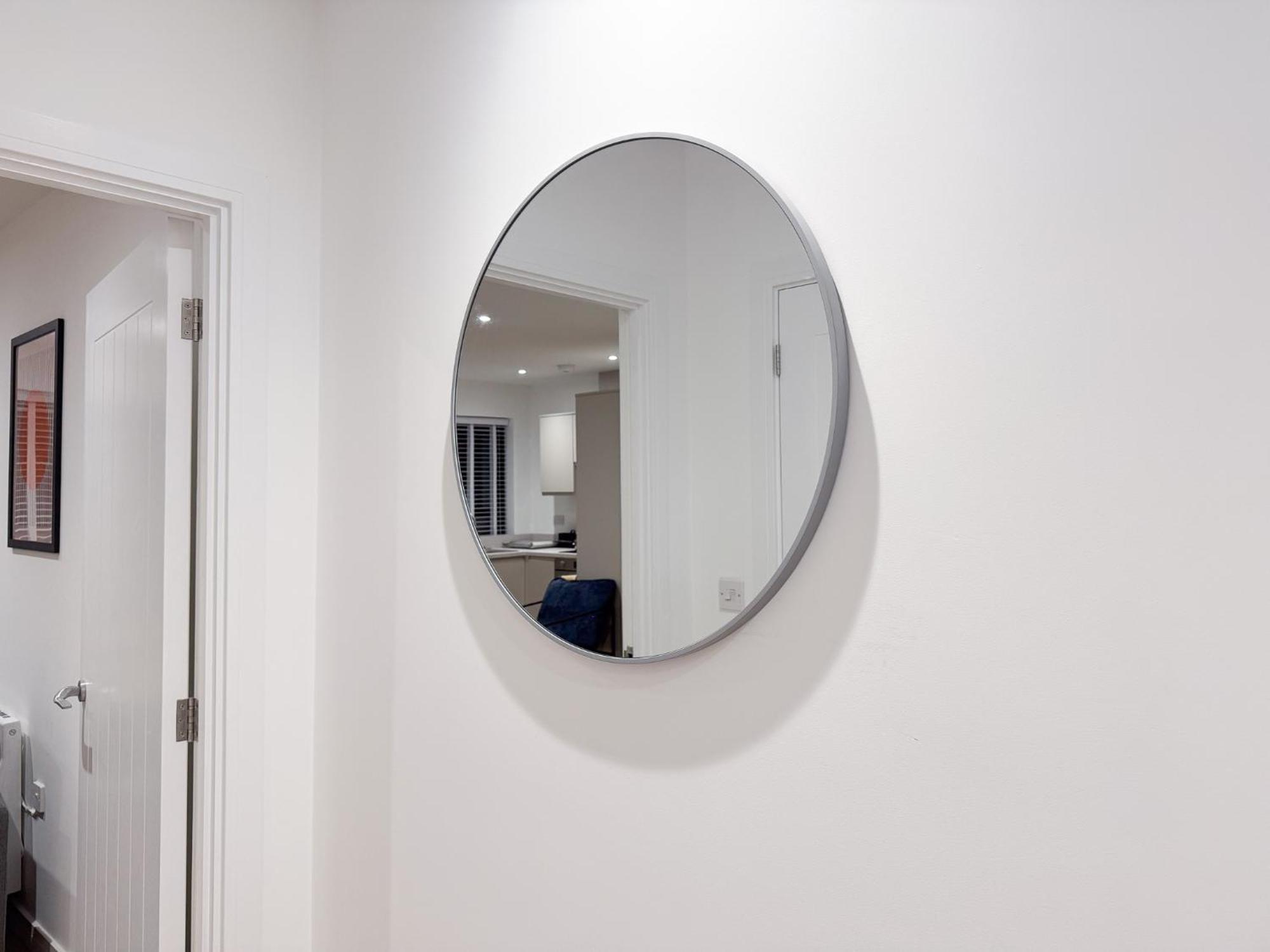 Spacious Modern 1 Bed Apartments In St Neots - Perfect For Contractors & Professionals - Free Parking - Wifi - Fully Equipped Kitchen - Smart Tv Ideal For Work Stays And Long Projects Eksteriør bilde